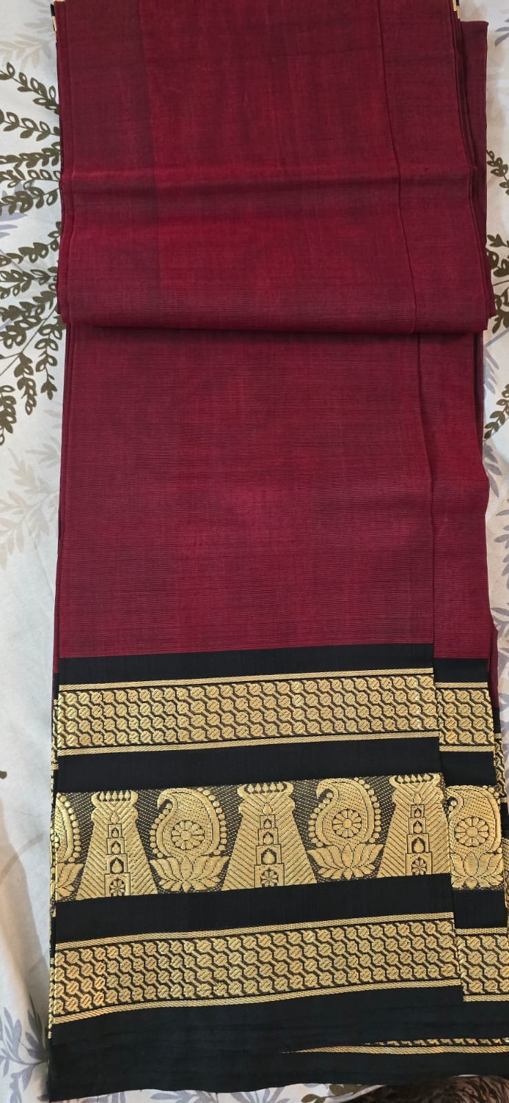 Red gopuram design saree